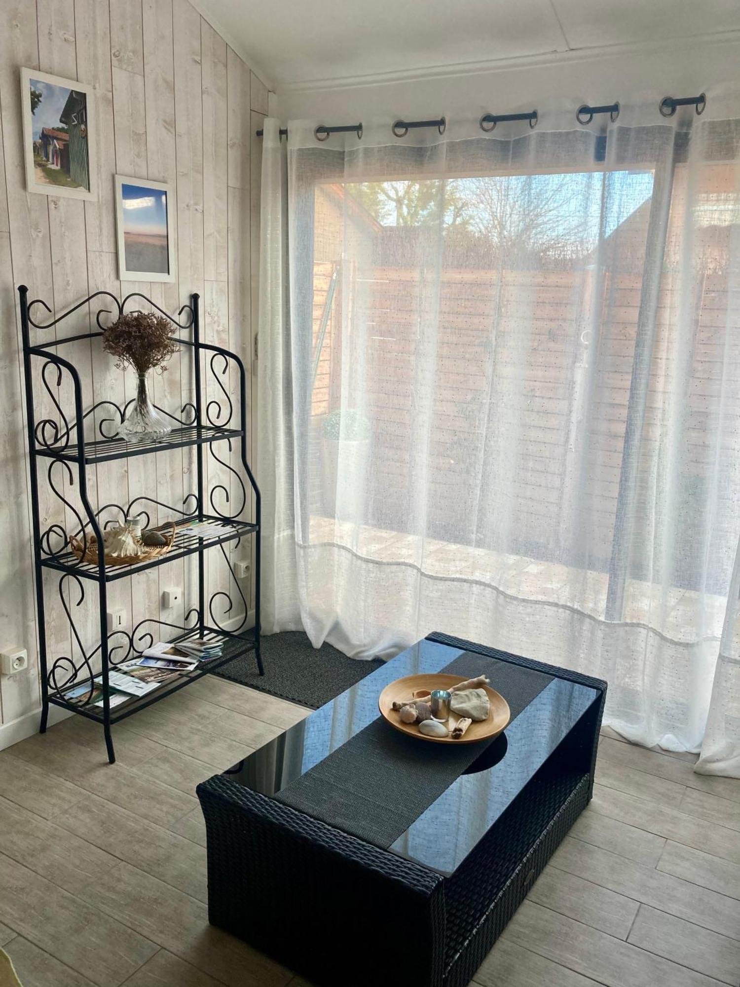 Appartement Duplex Lumineux Idealement Situe Ares Exteriér fotografie